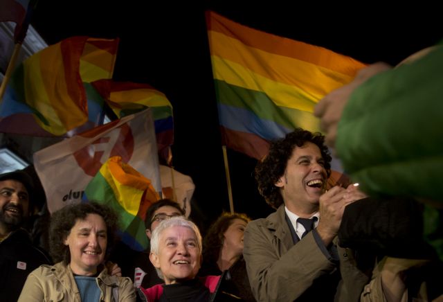 Συνταγματικός ο νόμος για την πολιτική ένωση των ομοφυλόφιλων στην Ισπανία